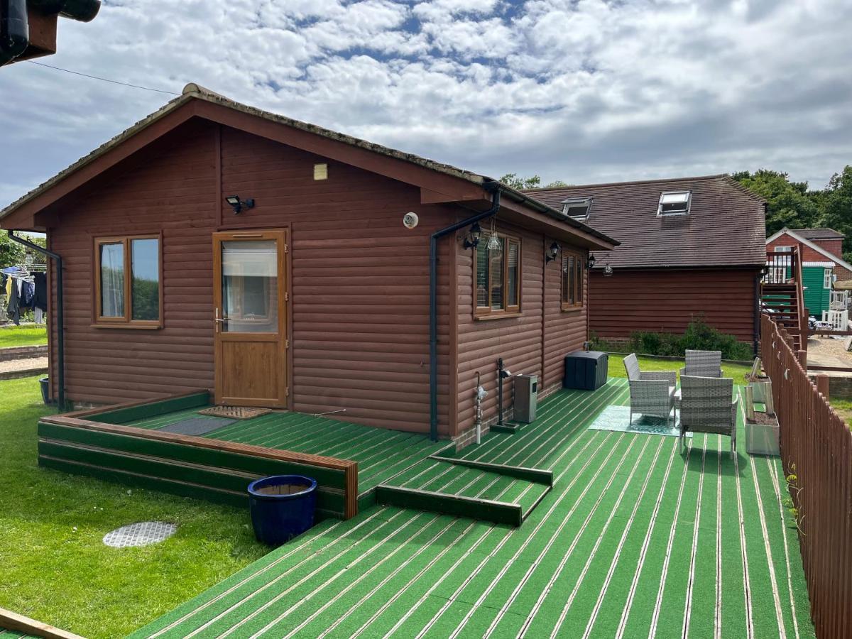 Oak Valley Lodges & Camping Pett Eksteriør billede